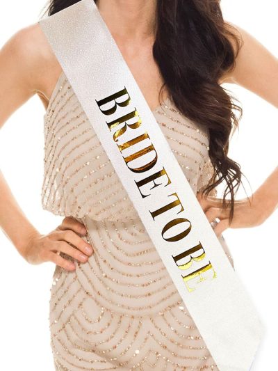 beyaz-uzeri-altin-buyuk-bride-to-be-yazili-simli-isiltili-kusak--resim-4700